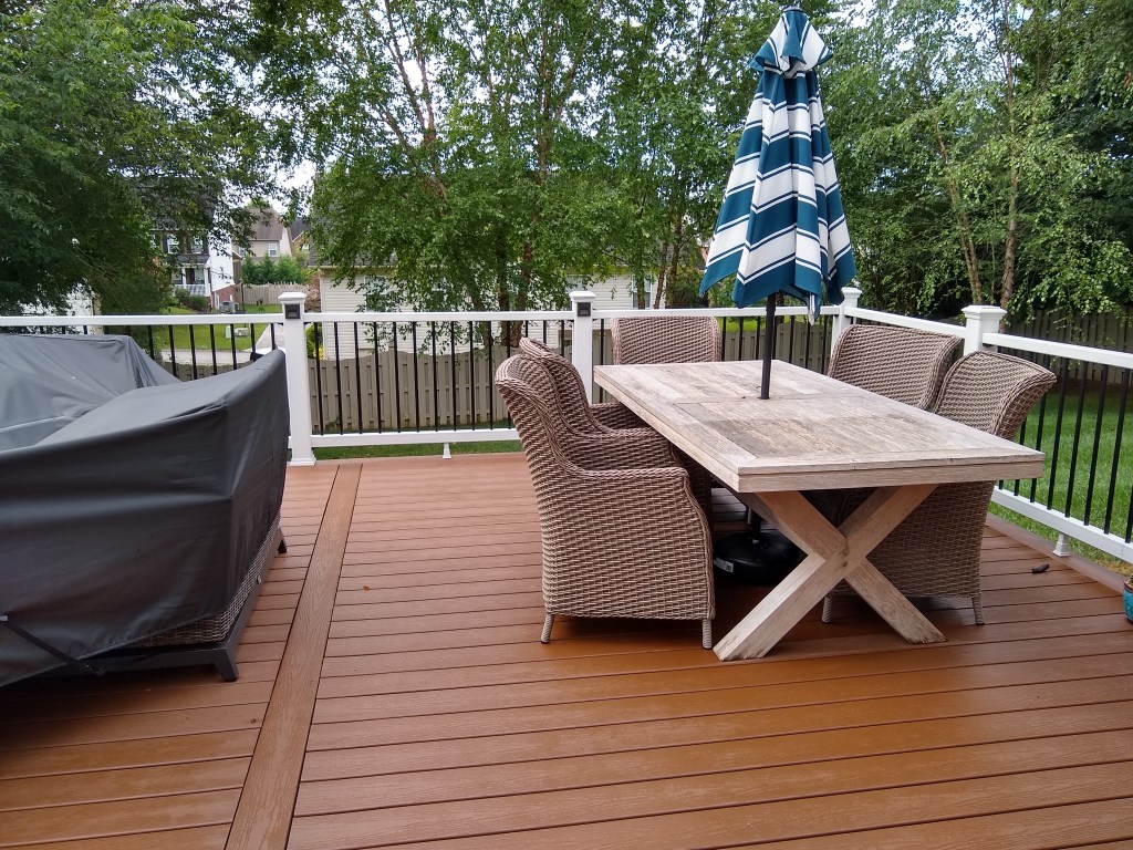 Deck builder finished the deck