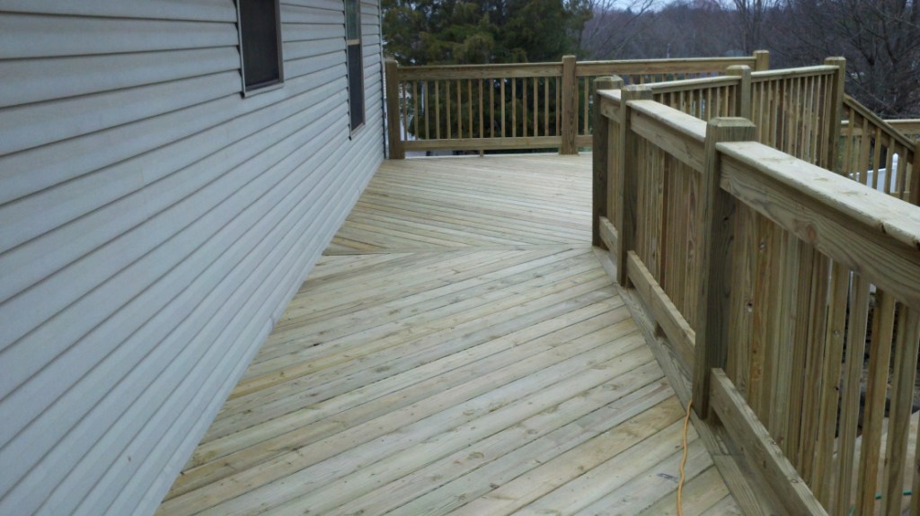 Decking patterns ran at a 45 degree angle